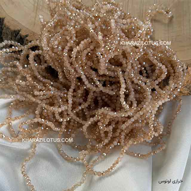 کریستال چک سایز ۲ - کرم طلایی روشن کریستال چک سایز ۲ - کرم طلایی روشن