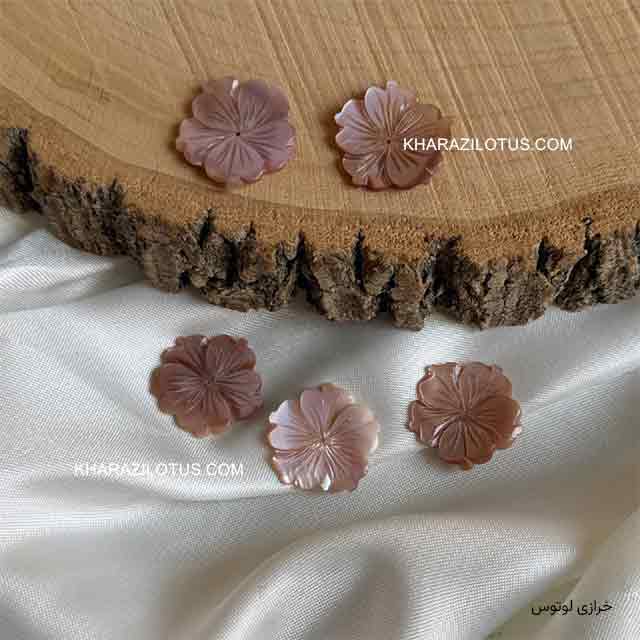 گل صورتی رنگ خاص (3 سانت) گل صورتی رنگ خاص (3 سانت)